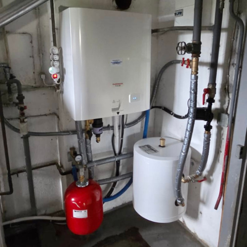 pac intérieur avec ses différents accessoires Thomson